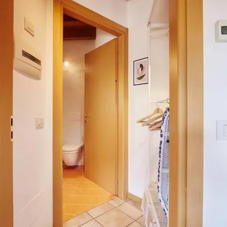 Апартаменты Monolocale Con Giardino Privato *